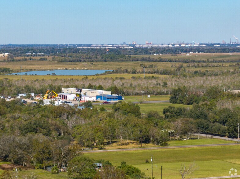105 W 365 Hwy, Port Arthur, TX à louer - Aérien – Image 3 sur 19