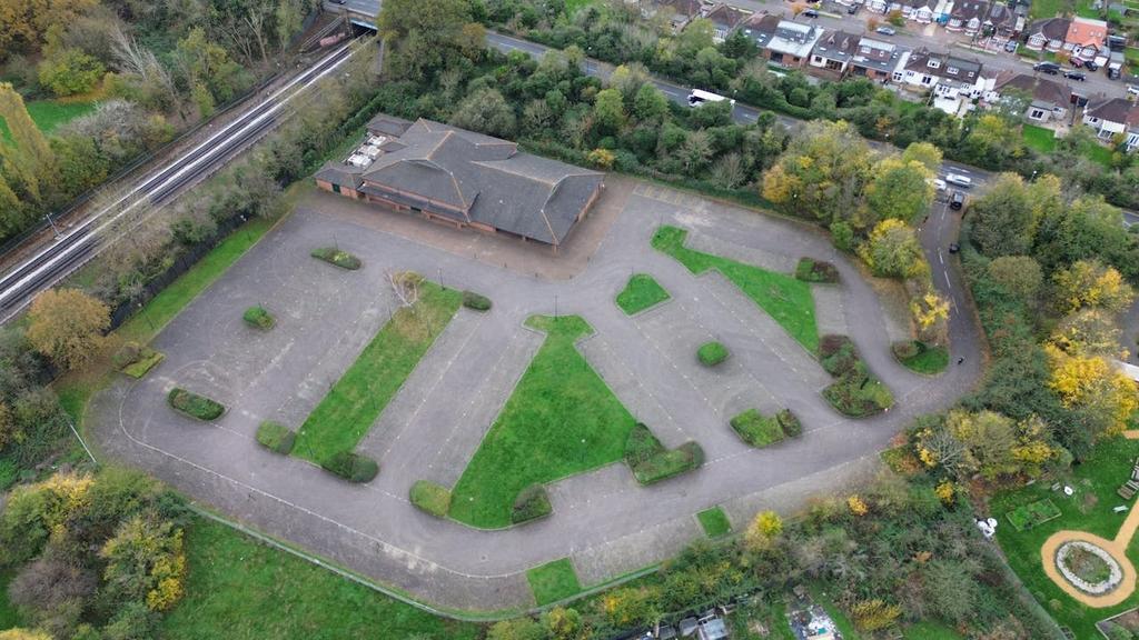 265 The Ridgeway, Harrow à louer Photo de l’immeuble– Image 1 sur 20