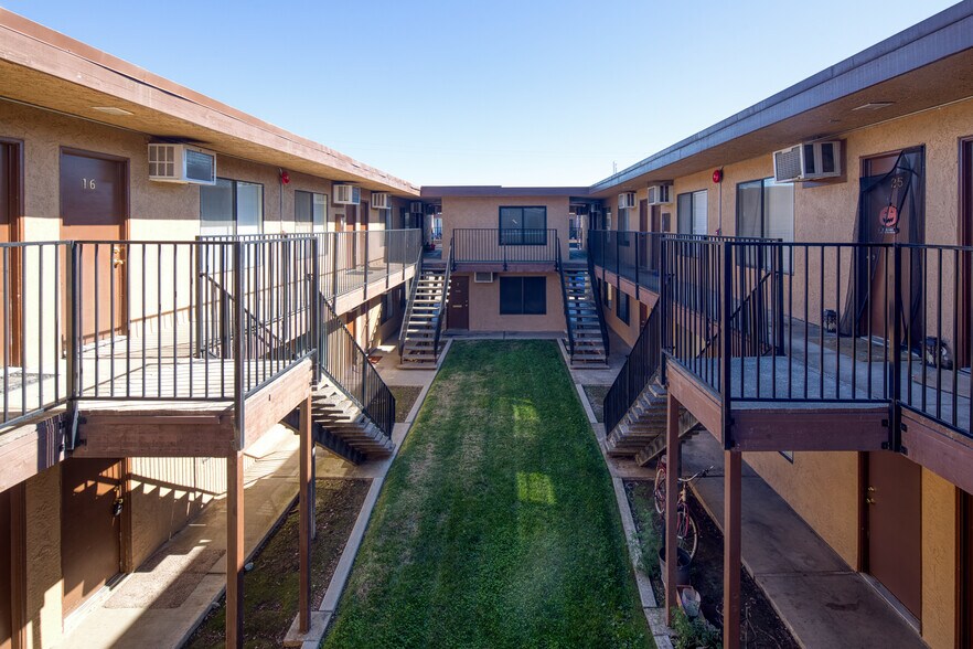 1405 Yuba St, Marysville, CA à vendre - Photo de l’immeuble – Image 2 sur 5