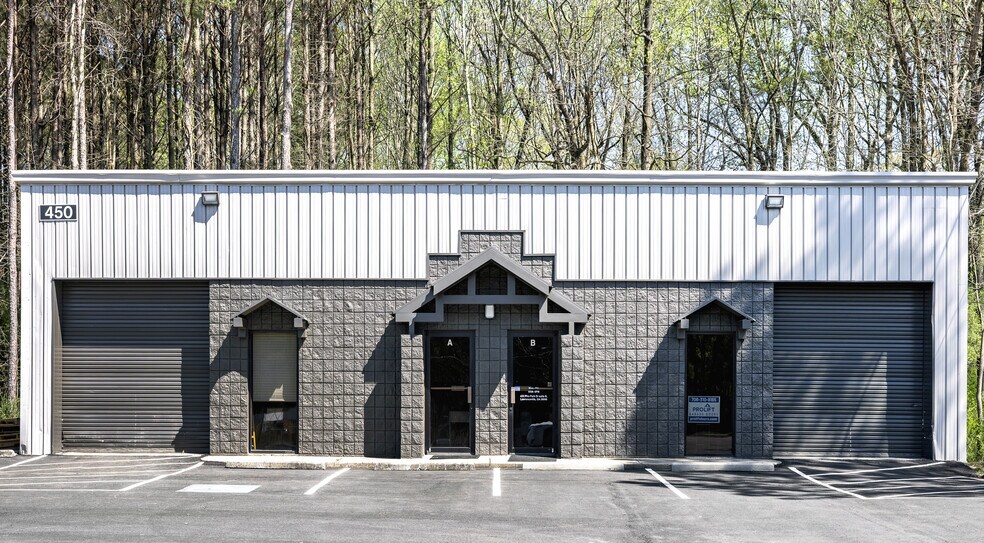450 Pike Park Dr, Lawrenceville, GA à louer - Photo de l’immeuble – Image 2 sur 2