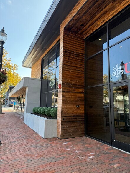 140-148 Broad St, Red Bank, NJ à louer - Photo de l’immeuble – Image 3 sur 10