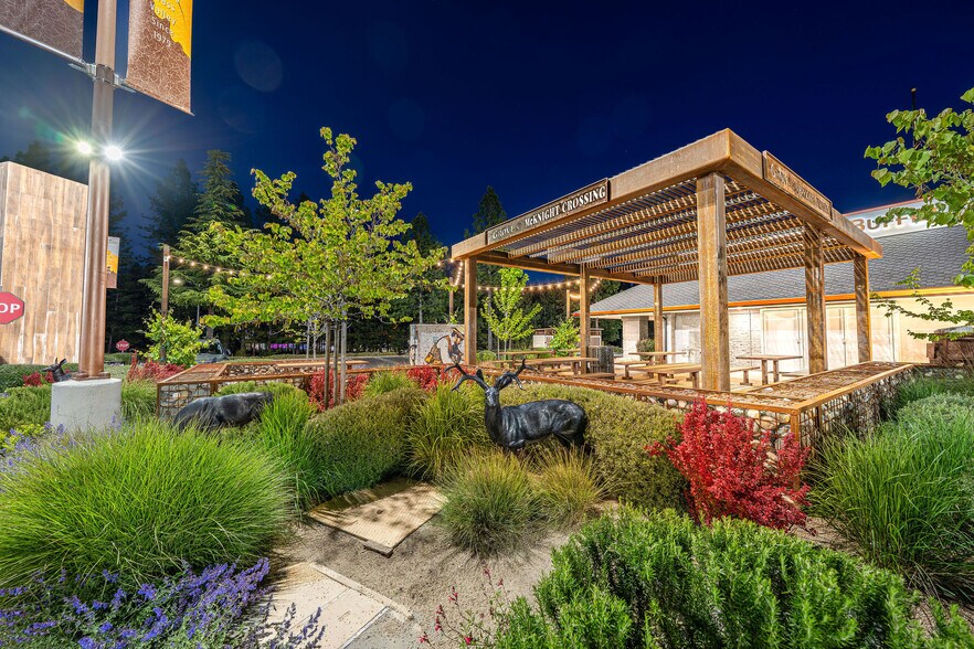 111 W McKnight Way, Grass Valley, CA à louer - Photo de l’immeuble – Image 3 sur 16