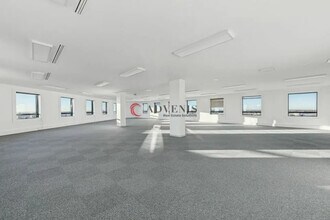 Bureau dans Noisy-le-Grand à louer Photo de l’immeuble– Image 2 sur 4