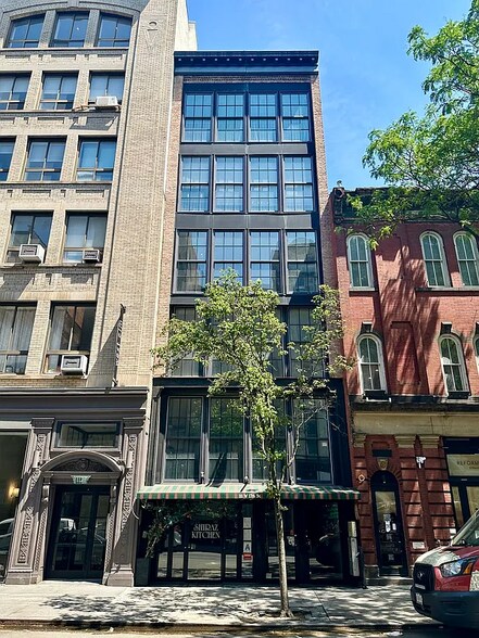 111 W 17th St, New York, NY à vendre - Photo de l’immeuble – Image 1 sur 14