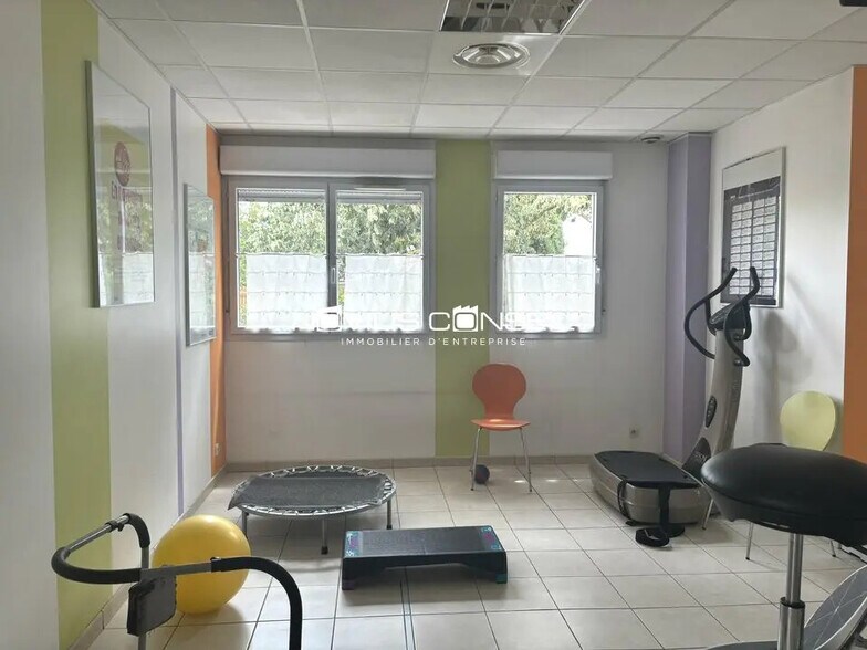 Local commercial dans Lespinasse à vendre - Photo intérieure – Image 2 sur 7