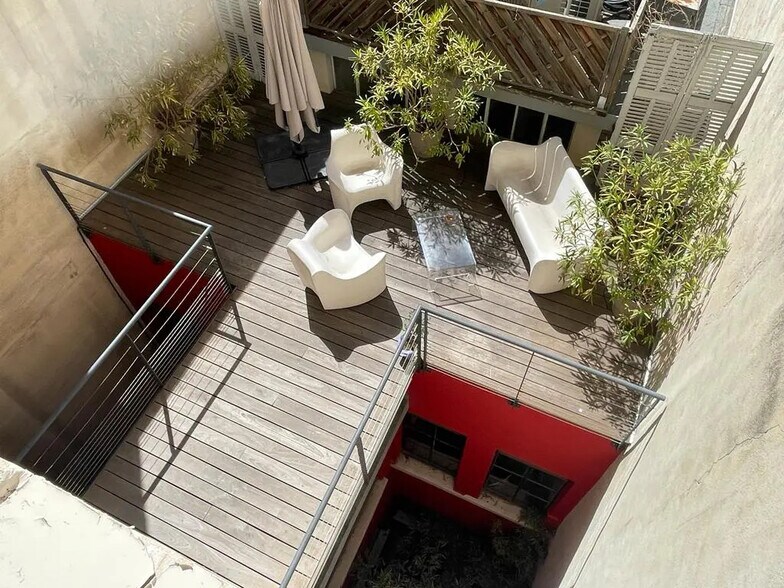 Bureau dans Marseille à louer - Photo de l’immeuble – Image 2 sur 14