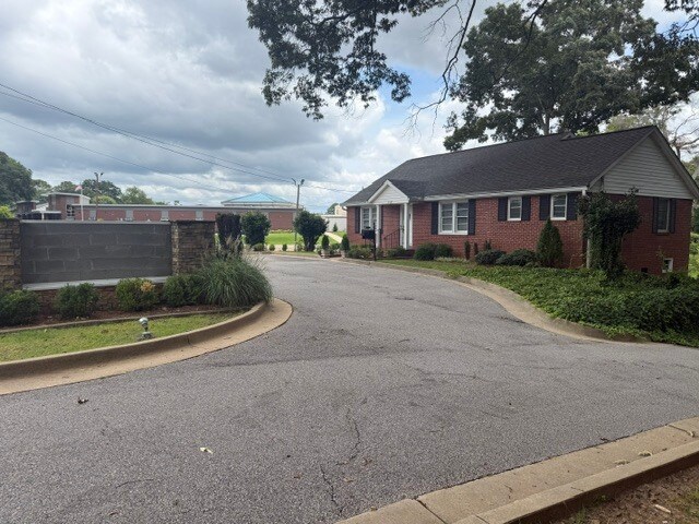 1507 Vernon Rd, Lagrange, GA à louer - Photo de l’immeuble – Image 2 sur 29