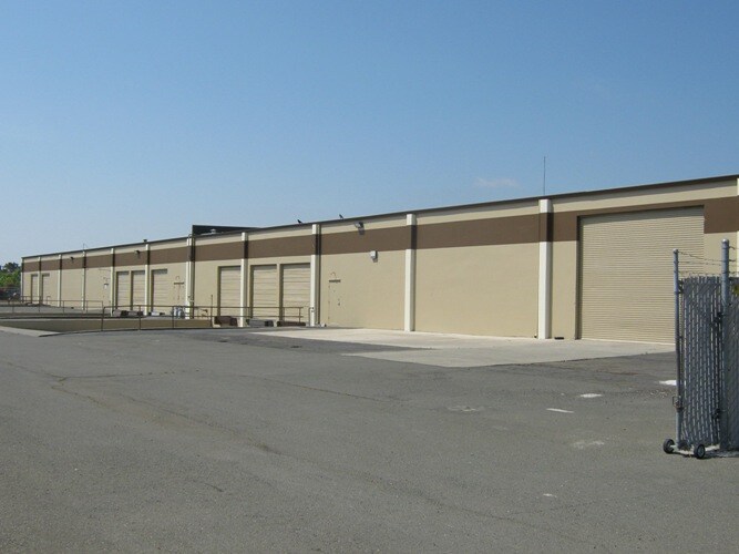1891 Woolner Ave, Fairfield, CA à louer - Photo de l’immeuble – Image 2 sur 4