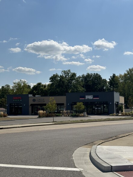 705 Cambridge Plz, O'Fallon, IL à louer - Photo de l’immeuble – Image 2 sur 4