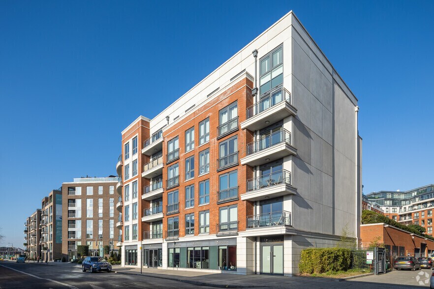 Imperial Rd, Londres à vendre - Photo de l’immeuble – Image 2 sur 4