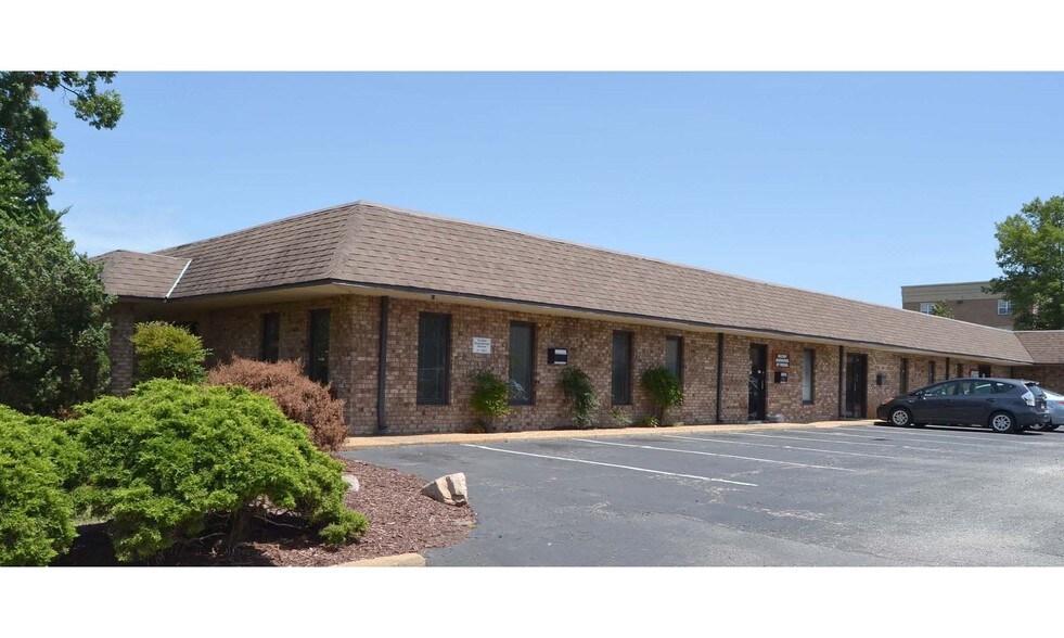 728 Blue Crab Rd, Newport News, VA à louer - Photo de l’immeuble – Image 1 sur 3