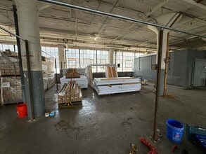 13000 Athens Ave, Lakewood, OH à louer Photo intérieure– Image 2 sur 4