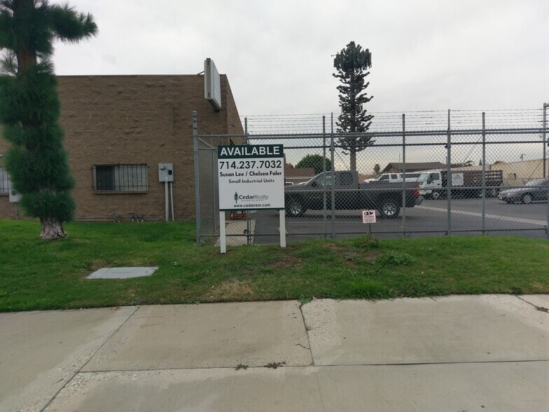 7121 Thomas St, Buena Park, CA à louer - Photo de l’immeuble – Image 2 sur 5