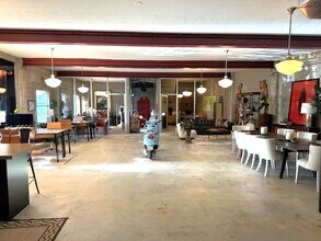 5400 NE 4 Ct, Miami, FL à louer Photo intérieure– Image 1 sur 4