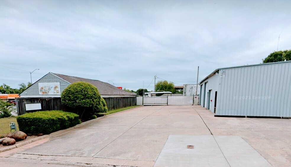 1106 SW I Ave, Lawton, OK à vendre - Photo de l’immeuble – Image 2 sur 3