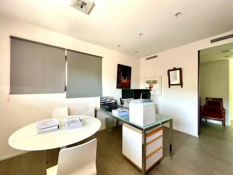 Bureau dans Valbonne à louer - Photo de l’immeuble – Image 1 sur 9