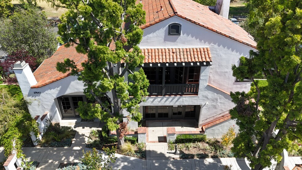 27442 Calle Arroyo, San Juan Capistrano, CA à vendre - Photo de l’immeuble – Image 2 sur 19