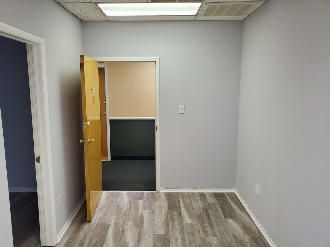 400-402 Main St, Metuchen, NJ à louer Photo intérieure– Image 1 sur 11