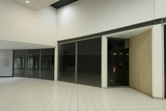 Plus de détails pour High St, Newcastle Under Lyme - Bureau, Local commercial à louer