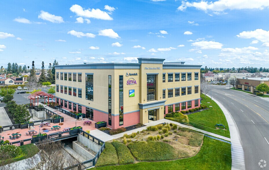 5330 Pirrone Rd, Salida, CA à vendre - Photo de l’immeuble – Image 2 sur 13