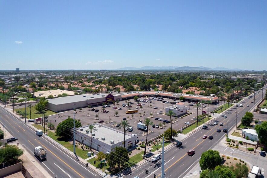825-855 W University Dr, Mesa, AZ à louer - Aérien – Image 2 sur 8
