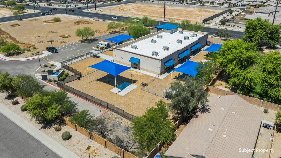 2627 Southern ave, Phoenix, AZ à vendre - Photo de l’immeuble – Image 3 sur 5