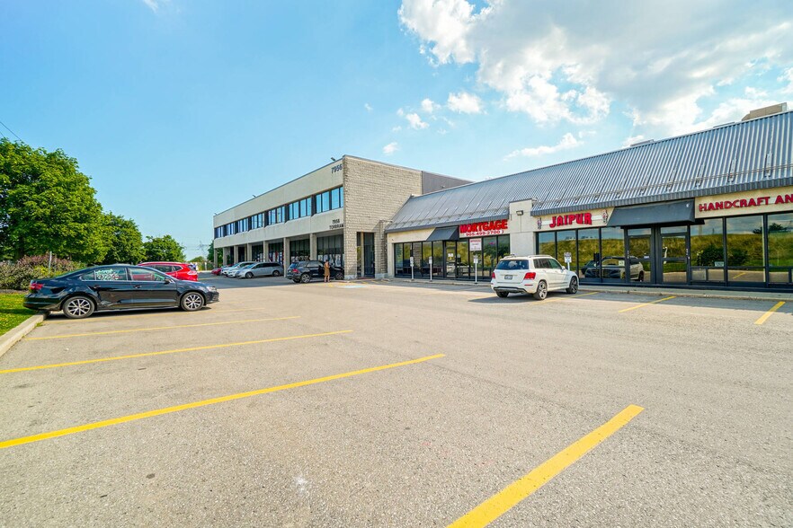 7956 Torbram Rd, Brampton, ON à louer - Photo de l’immeuble – Image 3 sur 28