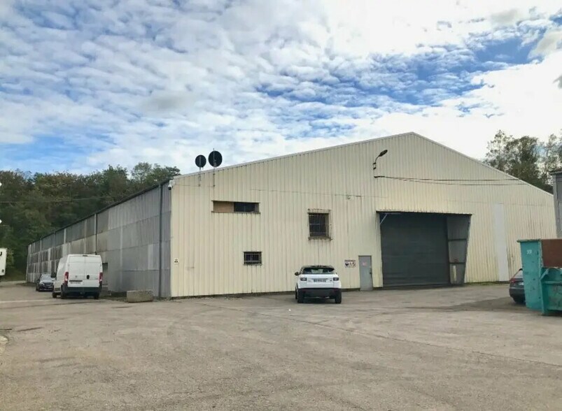 Industriel/Logistique dans Grand-Couronne à louer - Photo de l’immeuble – Image 3 sur 3