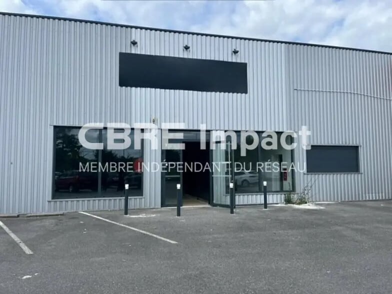 1 Avenue Benoît Frachon, Reims à louer - Photo de l’immeuble – Image 3 sur 6