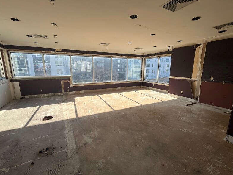 4348-50 Main St, Philadelphia, PA à vendre - Photo intérieure – Image 2 sur 10