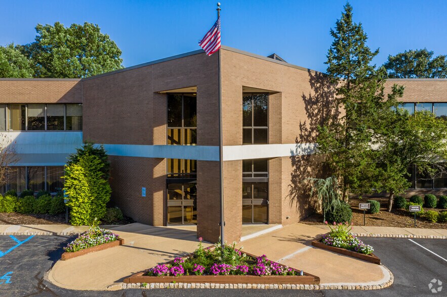 6 Arrow Rd, Ramsey, NJ à vendre - Photo de l’immeuble – Image 3 sur 10
