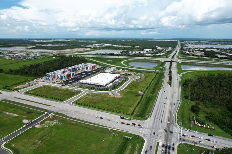 Alico Rd & I-75, Fort Myers, FL à louer - Photo de l’immeuble – Image 1 sur 7