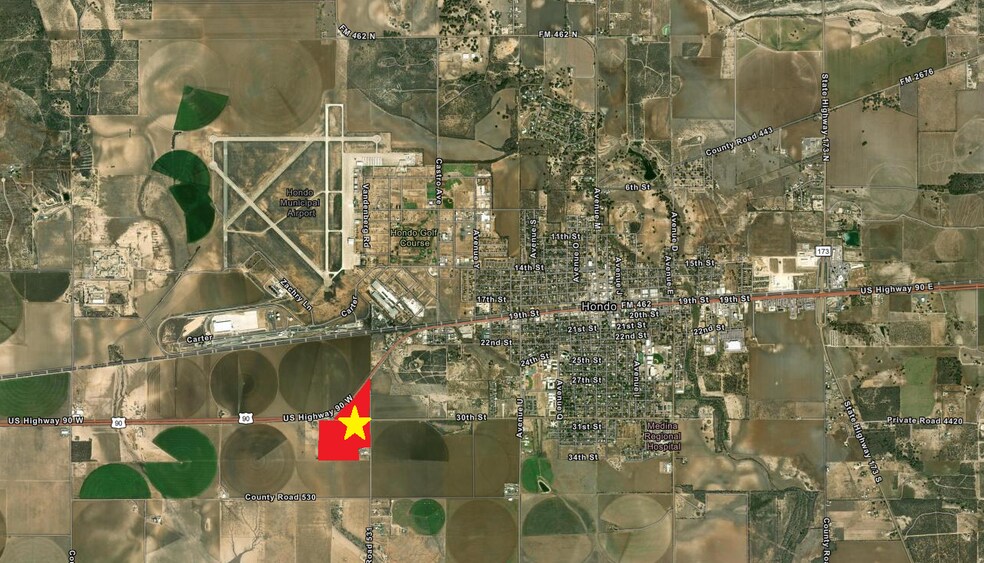 2702 County Road 531, Hondo, TX à vendre - Photo de l’immeuble – Image 2 sur 5