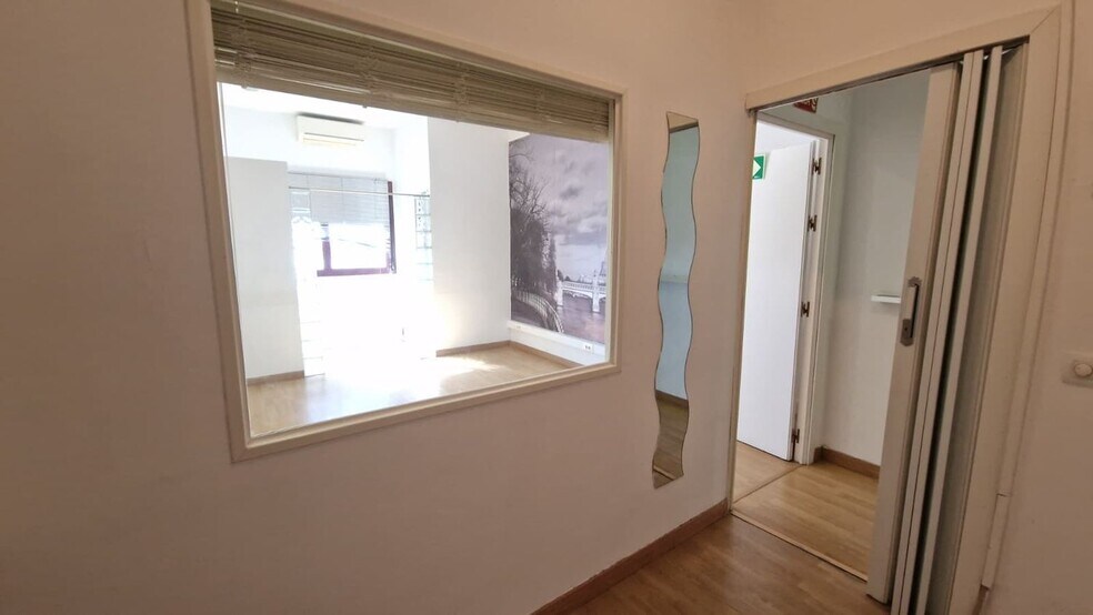 Local commercial dans Las Rozas de Madrid, Madrid à louer - Photo de l’immeuble – Image 1 sur 13