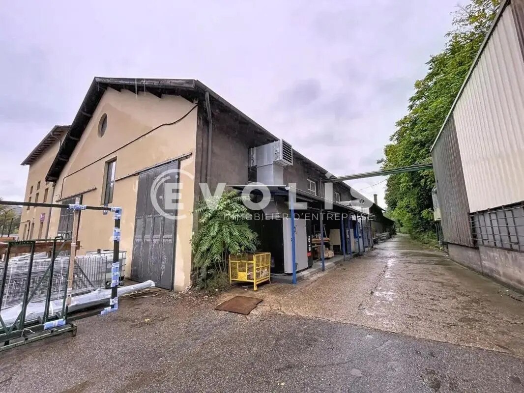 Bureau dans NEUVILLE-SUR-SAÔNE à louer Photo de l’immeuble– Image 1 sur 10