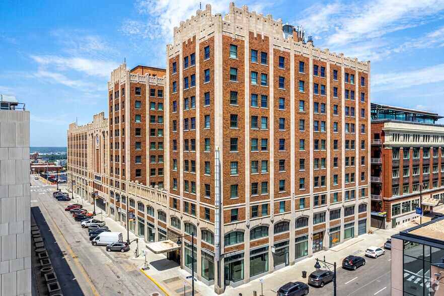 939 McGee St, Kansas City, MO à louer - Photo de l’immeuble – Image 1 sur 14