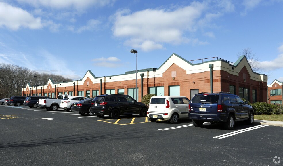 3349 State Route 138, Wall Township, NJ à louer - Photo principale – Image 2 sur 22