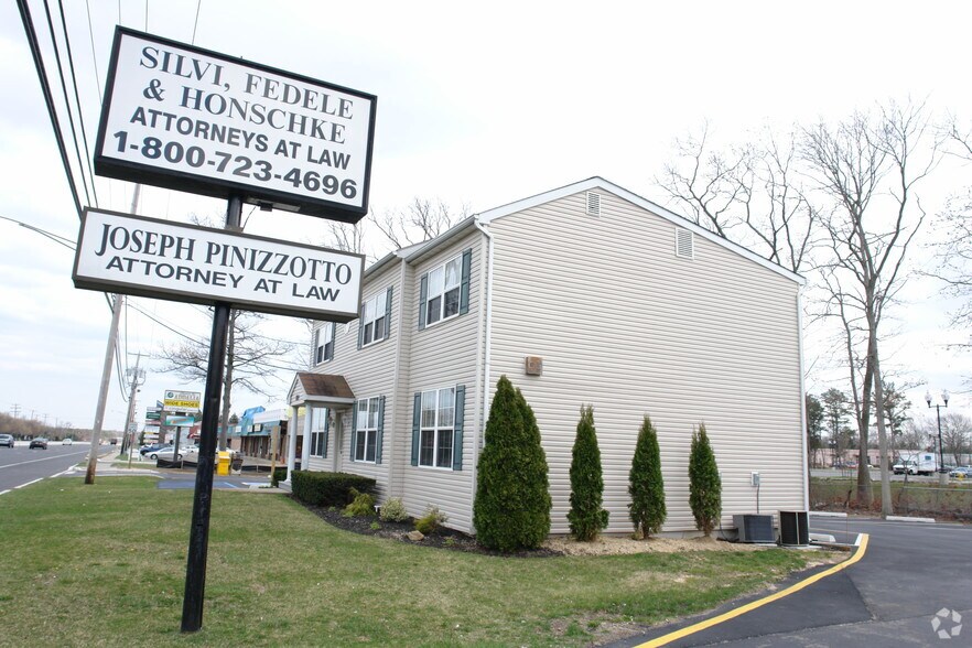 189 Route 37, Toms River, NJ à louer - Photo de l’immeuble – Image 2 sur 2