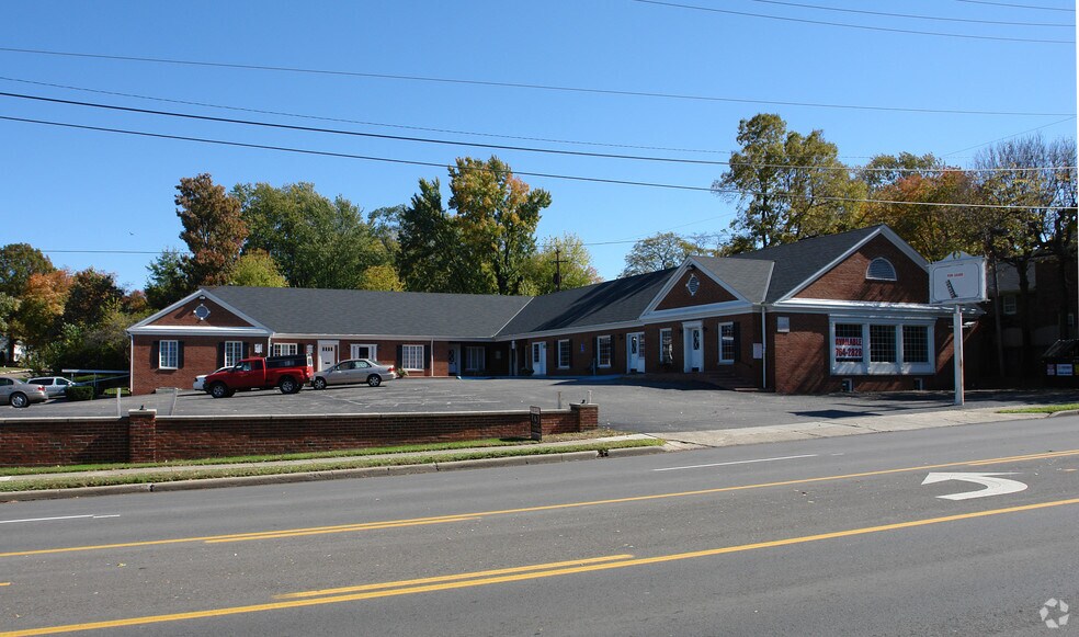 1000 High St N, Worthington, OH à louer - Photo de l’immeuble – Image 3 sur 6