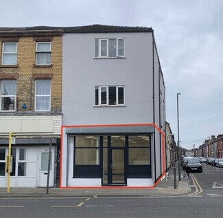 Plus de détails pour 104 County Rd, Liverpool - Local commercial à louer