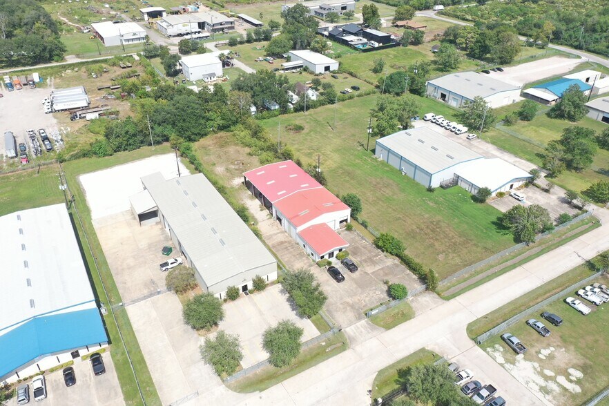 4232 South Dr, Houston, TX à vendre - Photo de l’immeuble – Image 2 sur 6