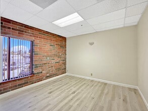 885 Oak Grove Ave, Menlo Park, CA à louer Photo intérieure– Image 1 sur 4