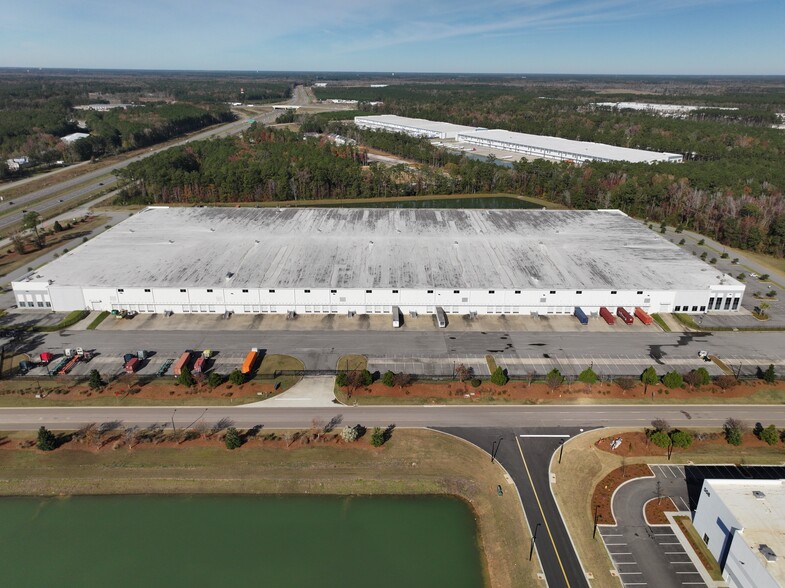 537 Omni Industrial Blvd, Summerville, SC à louer - Photo de l’immeuble – Image 1 sur 7