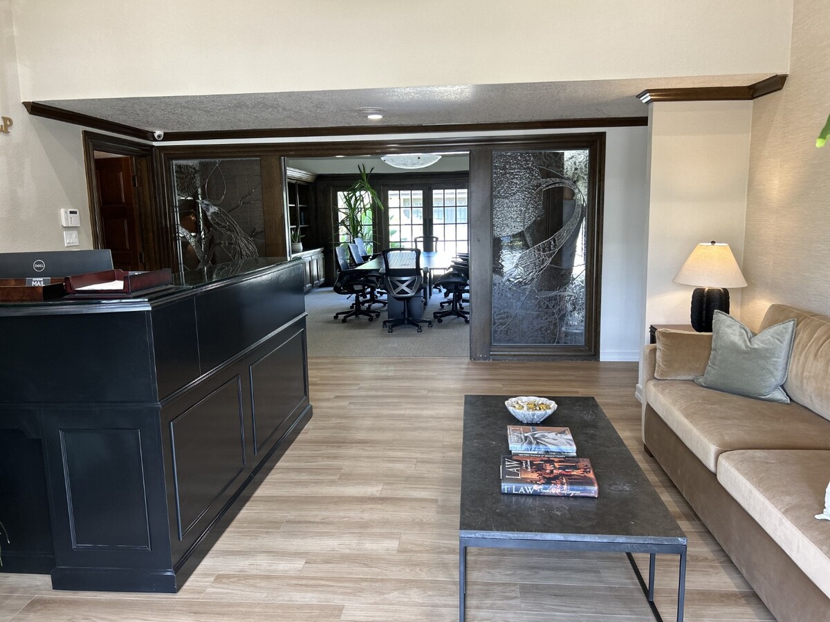 3151 Airway Ave, Costa Mesa, CA 92626 - Lot E -  - Photo intérieure - Image 1 of 14