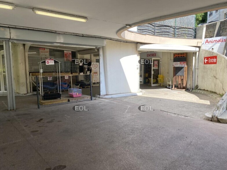 403 Avenue Roger Salengro, Chaville à louer - Photo de l’immeuble – Image 1 sur 5