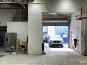 80 Saddle River Rd, South Hackensack, NJ à louer Photo intérieure– Image 2 sur 5