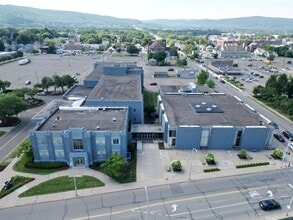 1701L North St, Endicott, NY à louer Photo intérieure– Image 2 sur 6