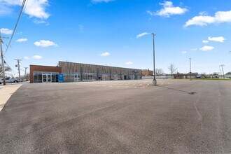 7103 W 111th St, Worth, IL à louer Photo intérieure– Image 2 sur 4