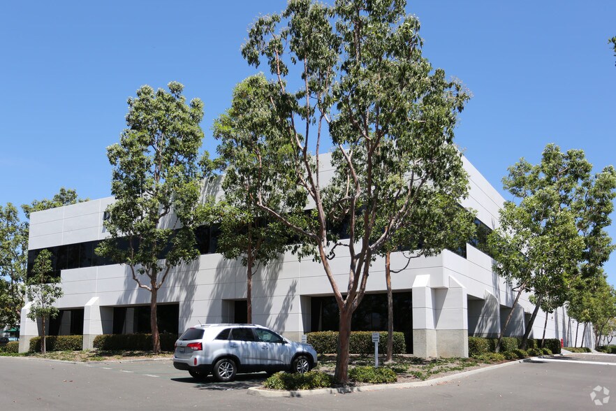 3 Parker, Irvine, CA à louer - Photo de l’immeuble – Image 3 sur 7