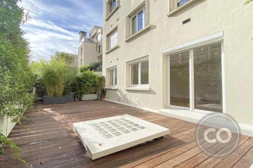 Bureau dans Boulogne-Billancourt à louer - Photo de l’immeuble – Image 2 sur 7